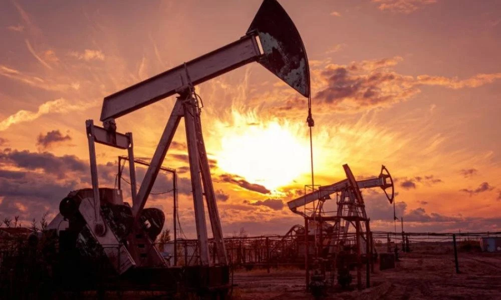 Bloomberg: Οι ΗΠΑ εξαντλούν ταχύτατα τα αποθέματά τους σε πετρέλαιο